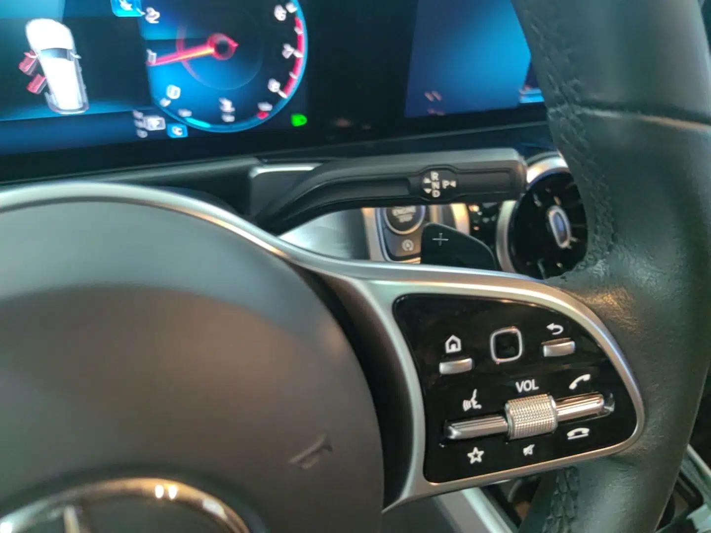 Mercedes-Benz GLB 2023 GLB 200 Fashion Model — миниатюра 21