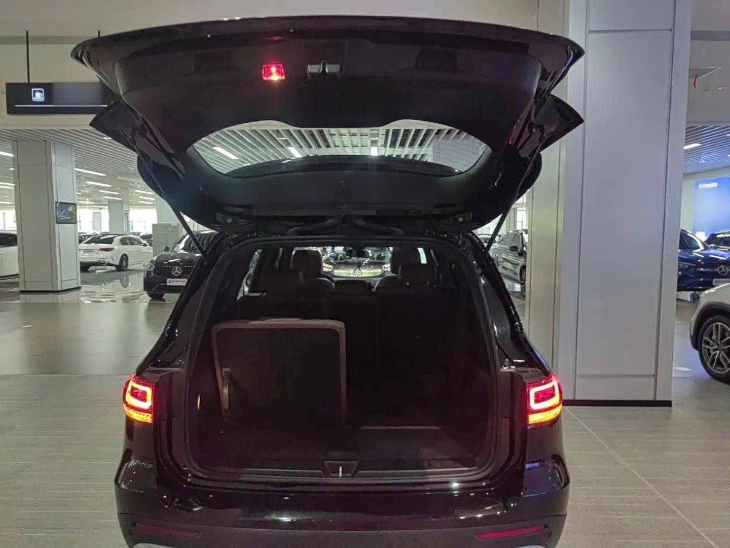 Mercedes-Benz GLB 2023 GLB 200 Fashion Model — миниатюра 27