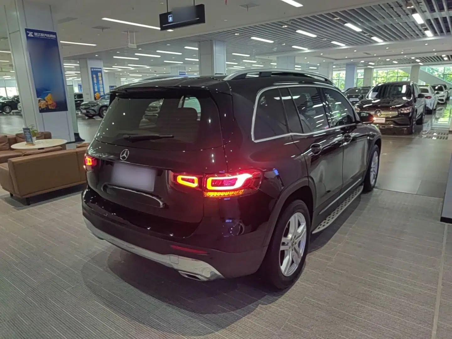 Mercedes-Benz GLB 2023 GLB 200 Fashion Model — миниатюра 6