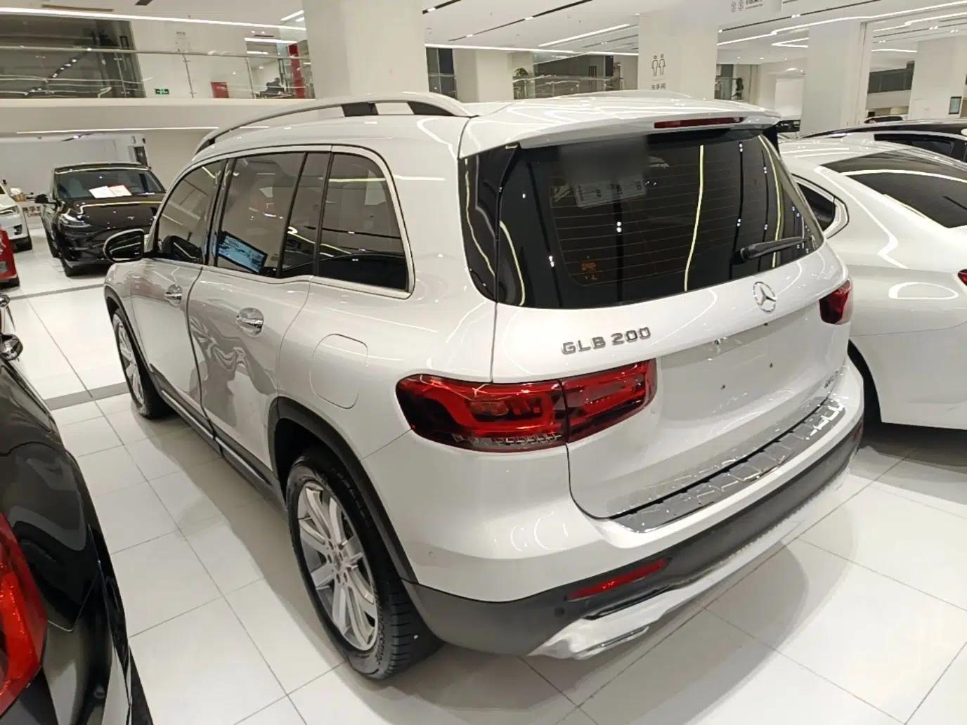 Mercedes-Benz GLB 2020 GLB 200 Stylish Edition — миниатюра 4