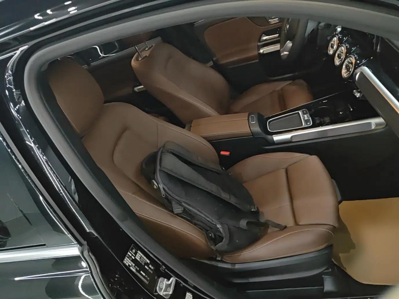 Mercedes-Benz GLB 2024 Refresh GLB 220 Fashion Edition — миниатюра 19