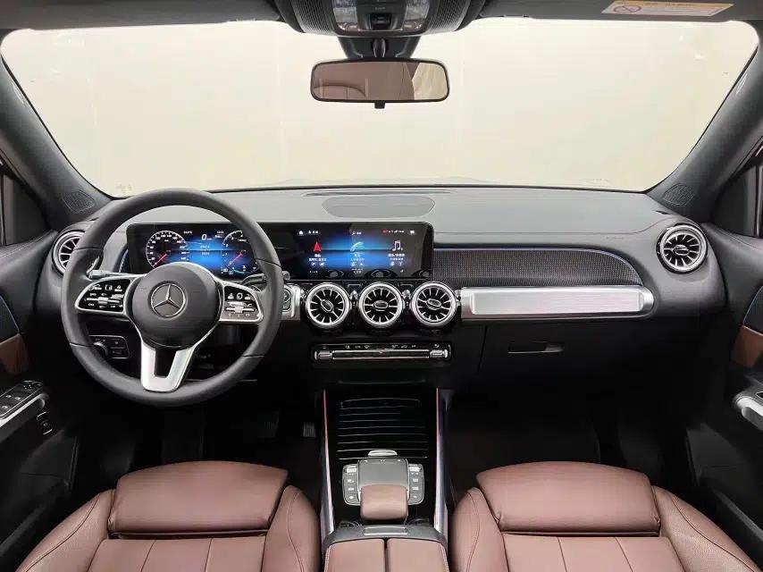 Mercedes-Benz GLB 2023 GLB 220 Fashion Model — миниатюра 13