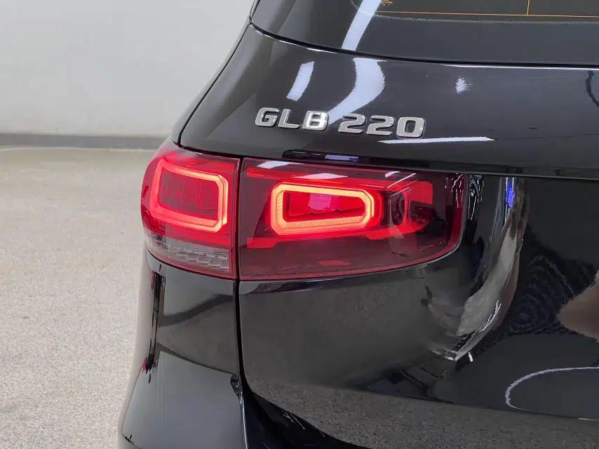 Mercedes-Benz GLB 2023 GLB 220 Fashion Model — миниатюра 10