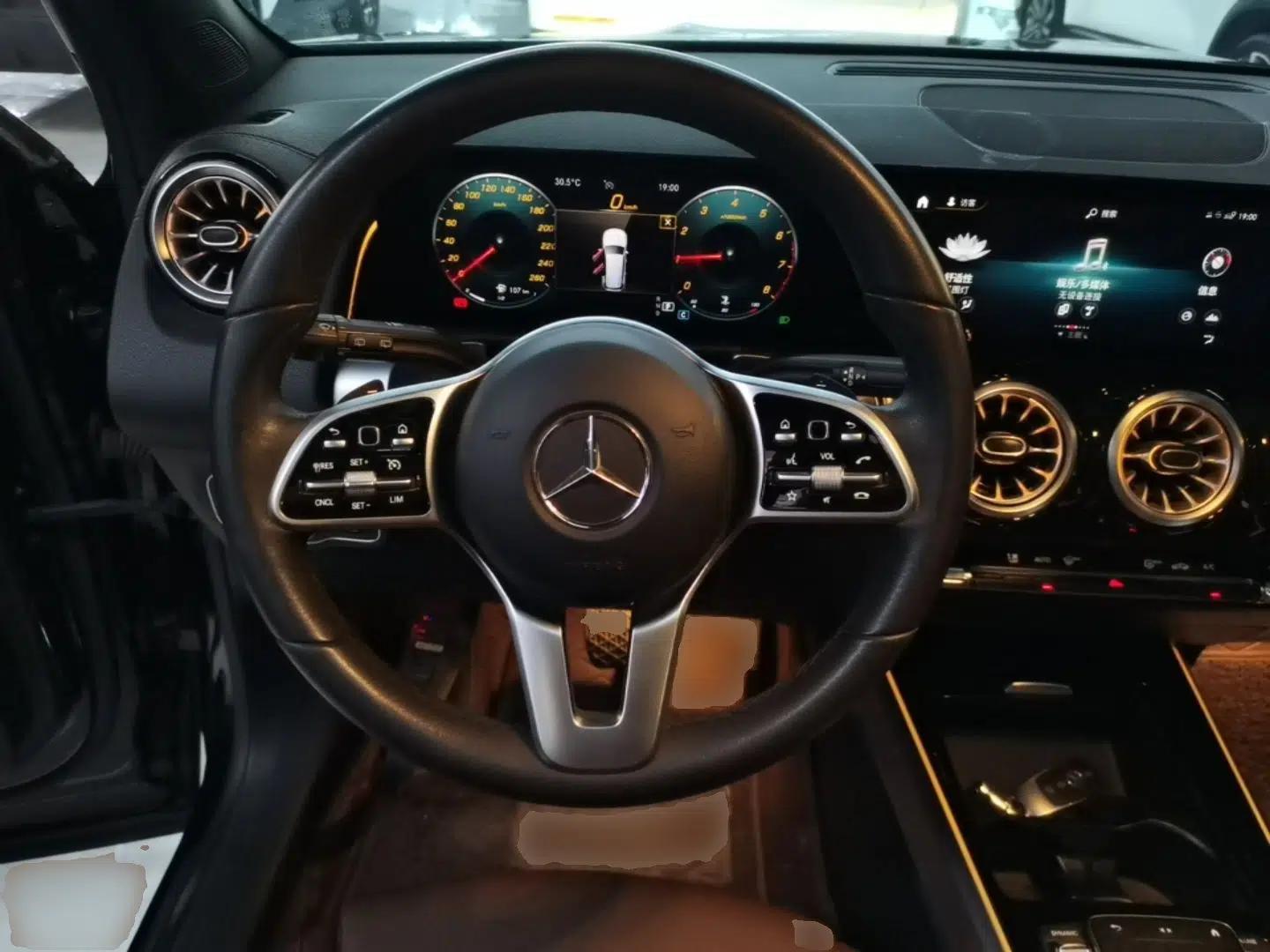 Mercedes-Benz GLB 2022 GLB 220 Dynamic Edition — миниатюра 13