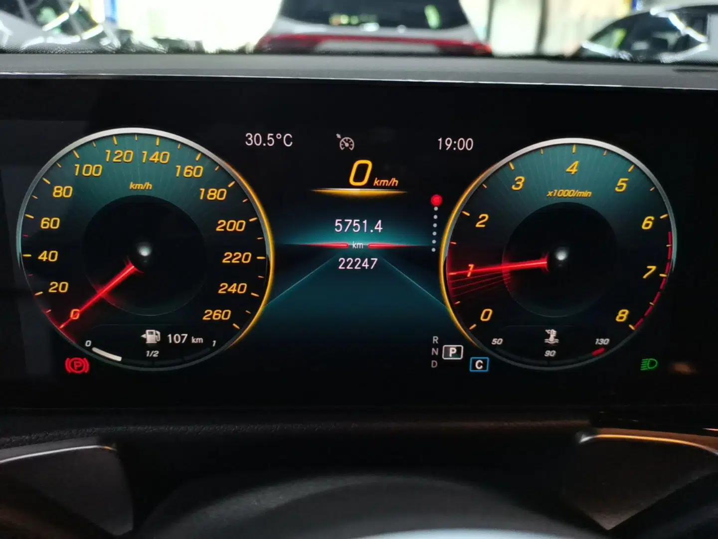 Mercedes-Benz GLB 2022 GLB 220 Dynamic Edition — миниатюра 14