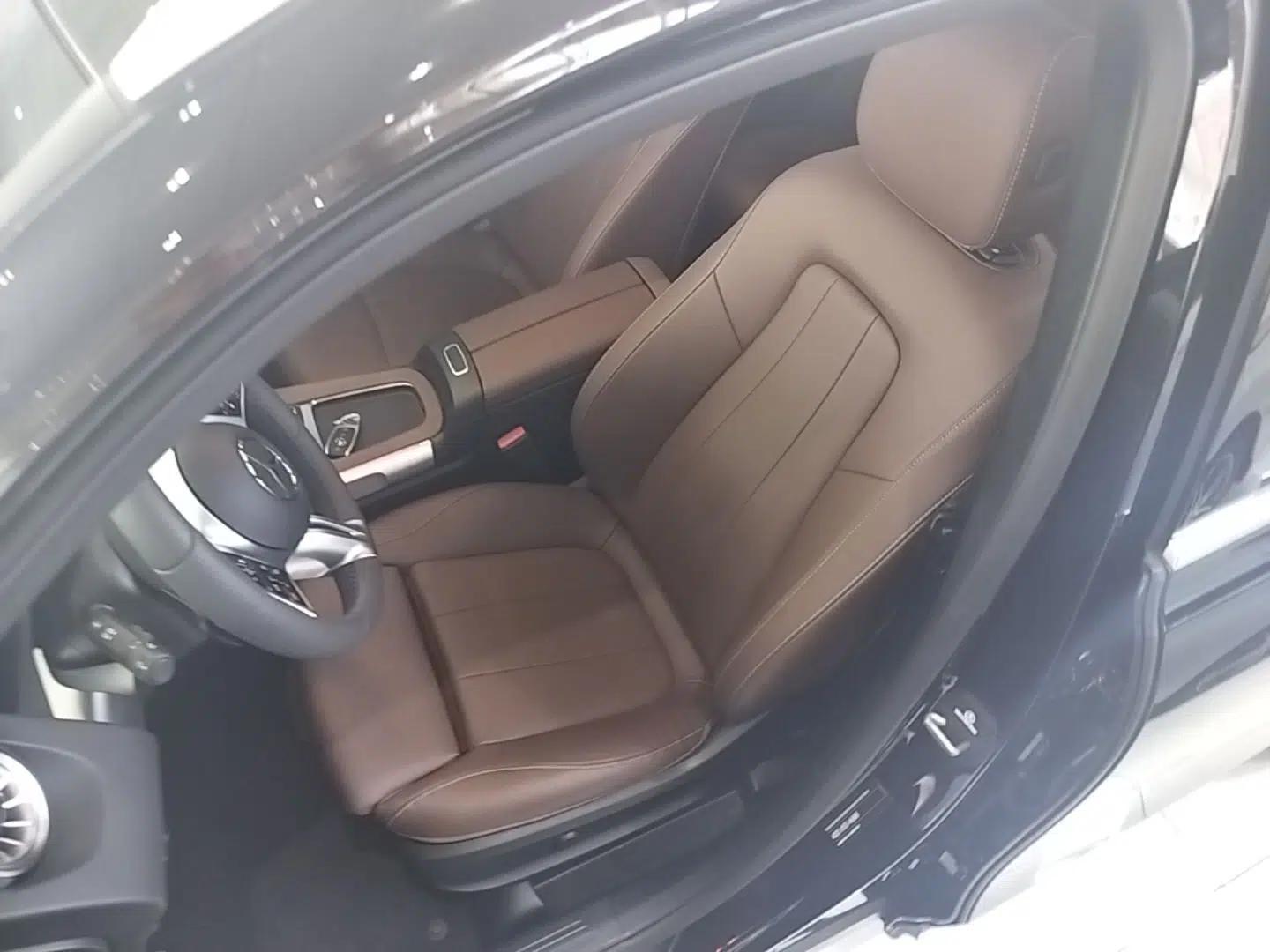 Mercedes-Benz GLB 2024 Refresh GLB 220 Dynamic Edition — миниатюра 17