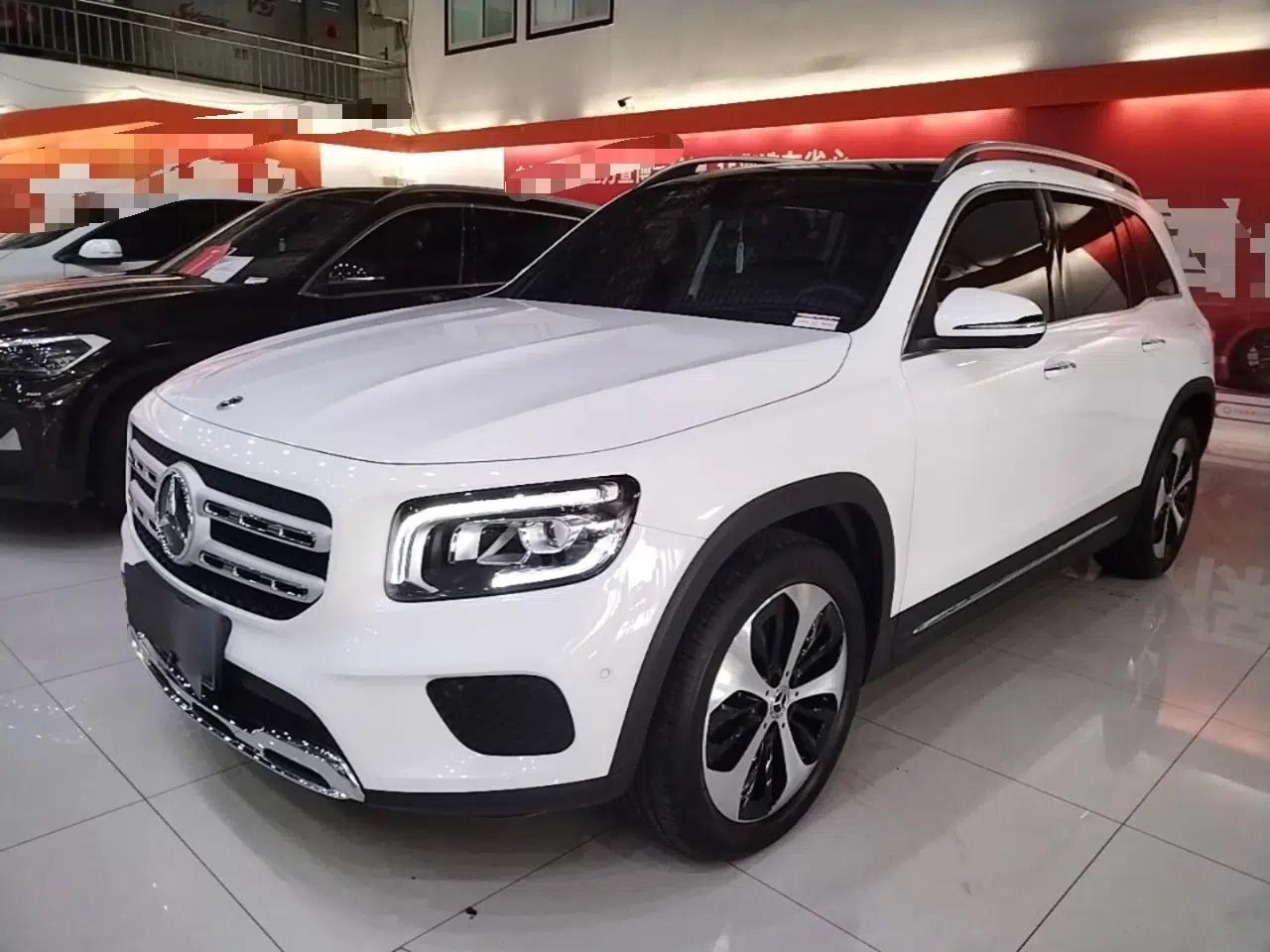 Mercedes-Benz GLB 2023 GLB 220 Fashion Model — миниатюра 1