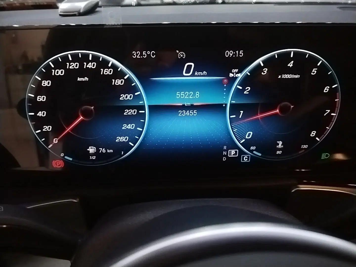 Mercedes-Benz GLB 2023 GLB 220 Fashion Model — миниатюра 14