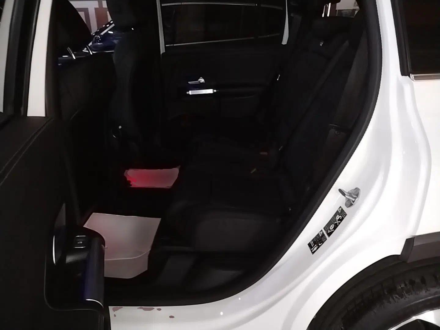 Mercedes-Benz GLB 2023 GLB 220 Fashion Model — миниатюра 20