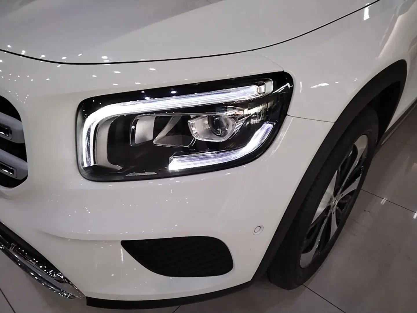 Mercedes-Benz GLB 2023 GLB 220 Fashion Model — миниатюра 8