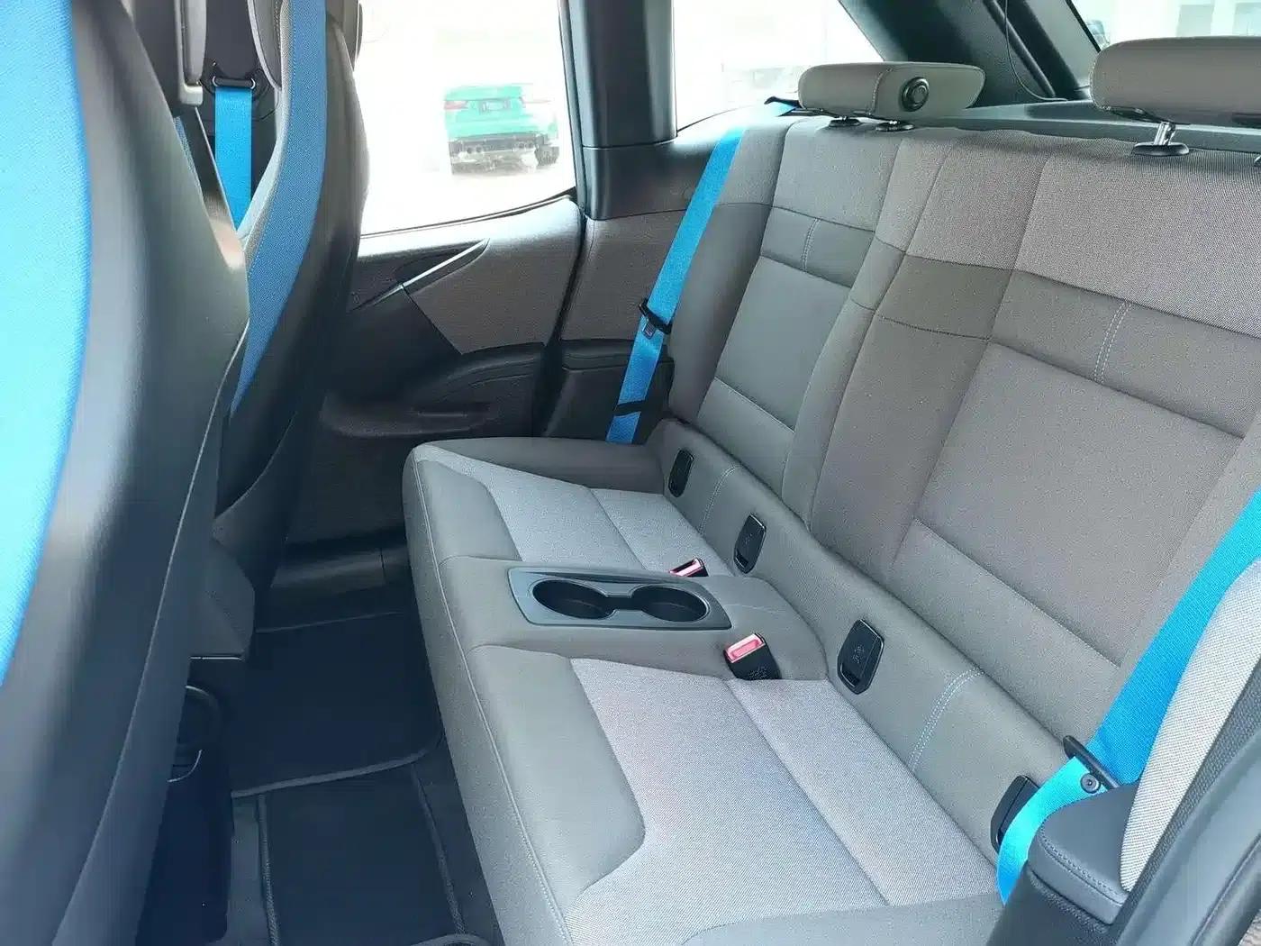 2019 BMW i3 Imported Model, Fast Charging Version — миниатюра 11