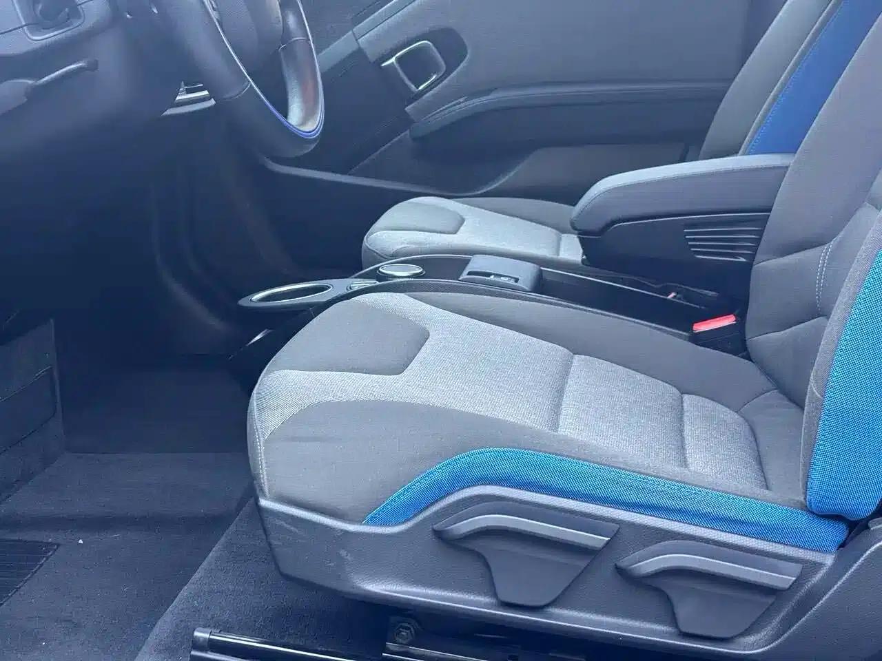 2019 BMW i3 Imported Model, Fast Charging Version — миниатюра 16