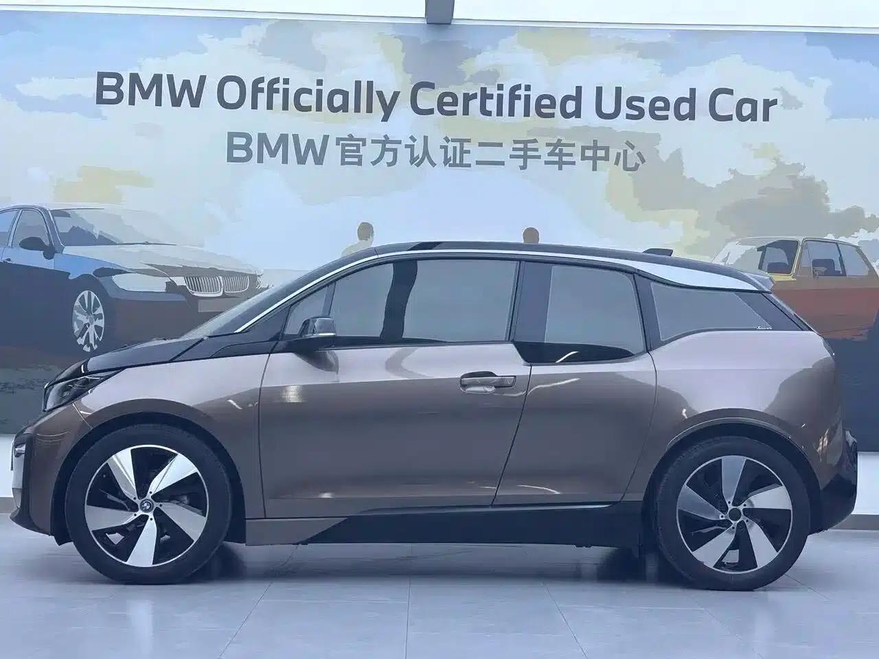 2019 BMW i3 Imported Model, Fast Charging Version — миниатюра 3