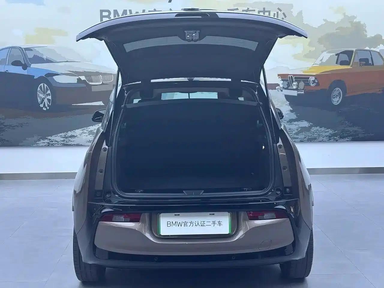 2019 BMW i3 Imported Model, Fast Charging Version — миниатюра 7