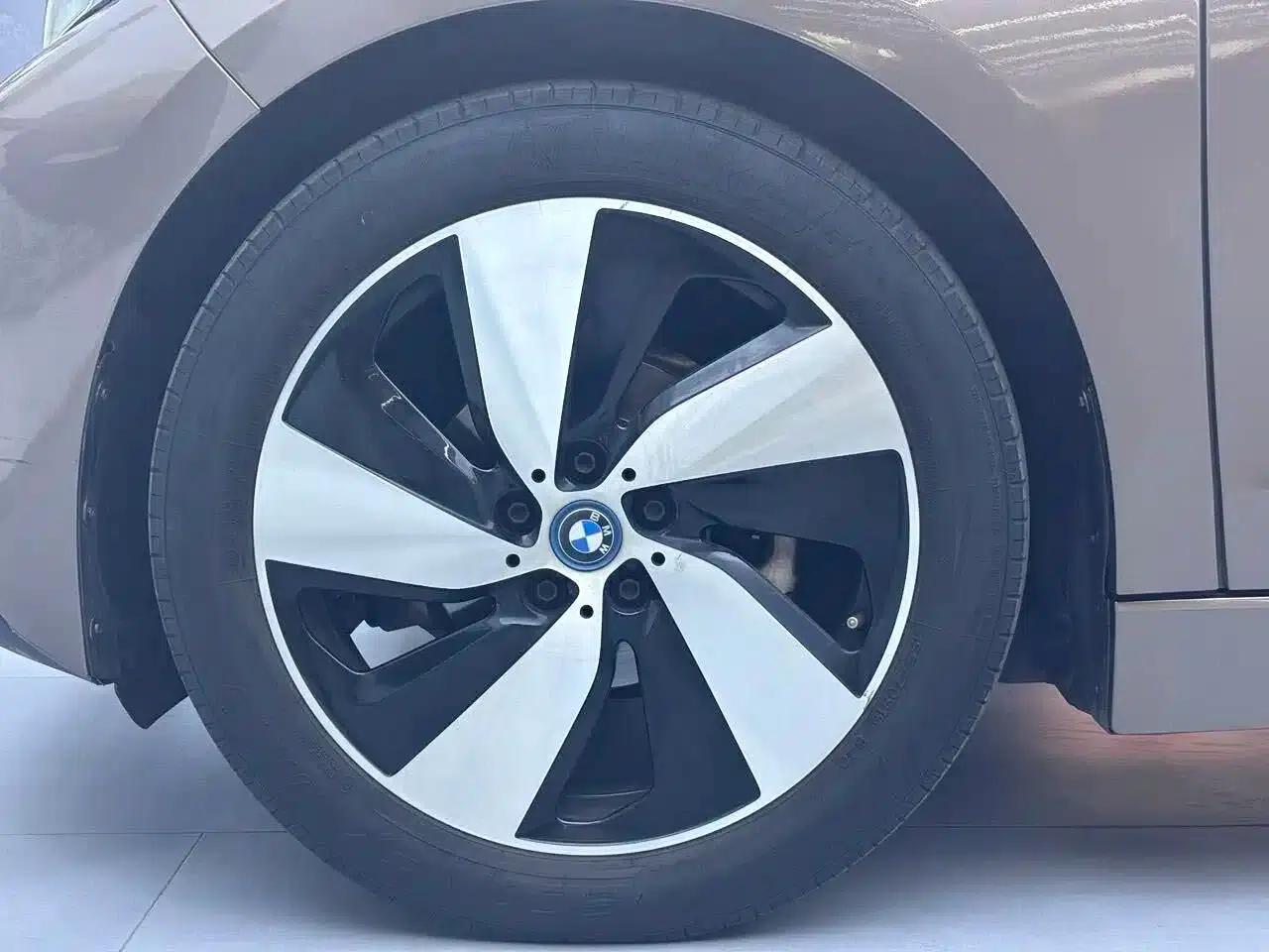 2019 BMW i3 Imported Model, Fast Charging Version — миниатюра 8
