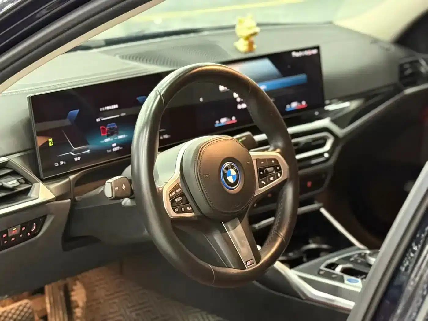 BMW i3 2023 eDrive 40 L Shadow Sport Package — миниатюра 6