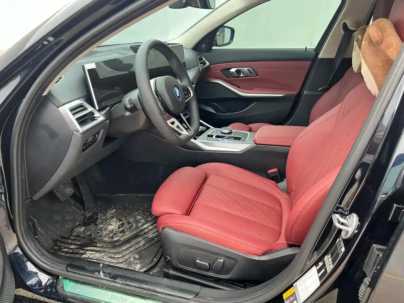 BMW i3 2025 eDrive 40 L Shadow Sport Package — миниатюра 6