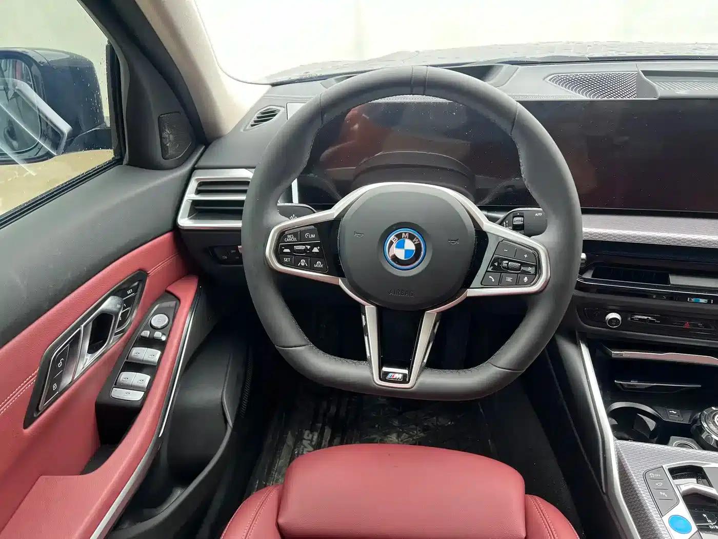 BMW i3 2025 eDrive 40 L Shadow Sport Package — миниатюра 9