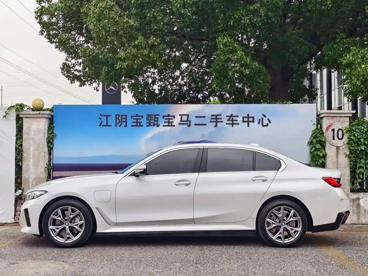 BMW i3 2024 eDrive 35L — миниатюра 3