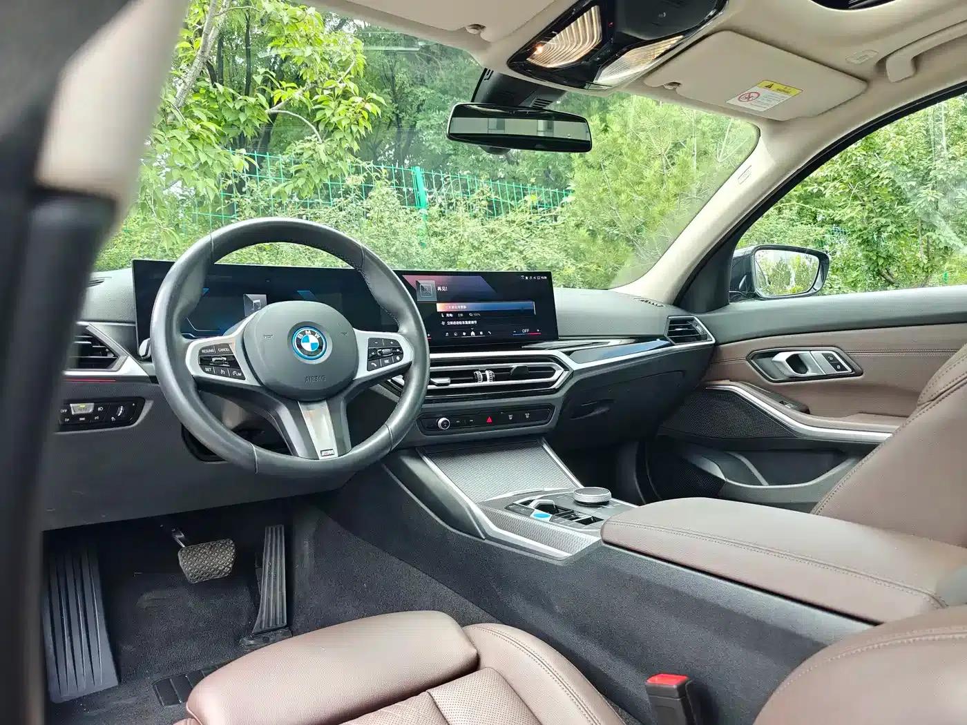 BMW i3 2024 eDrive 40 L Shadow Edition — миниатюра 12