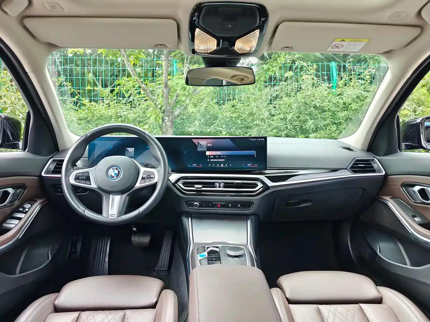 BMW i3 2024 eDrive 40 L Shadow Edition — миниатюра 13