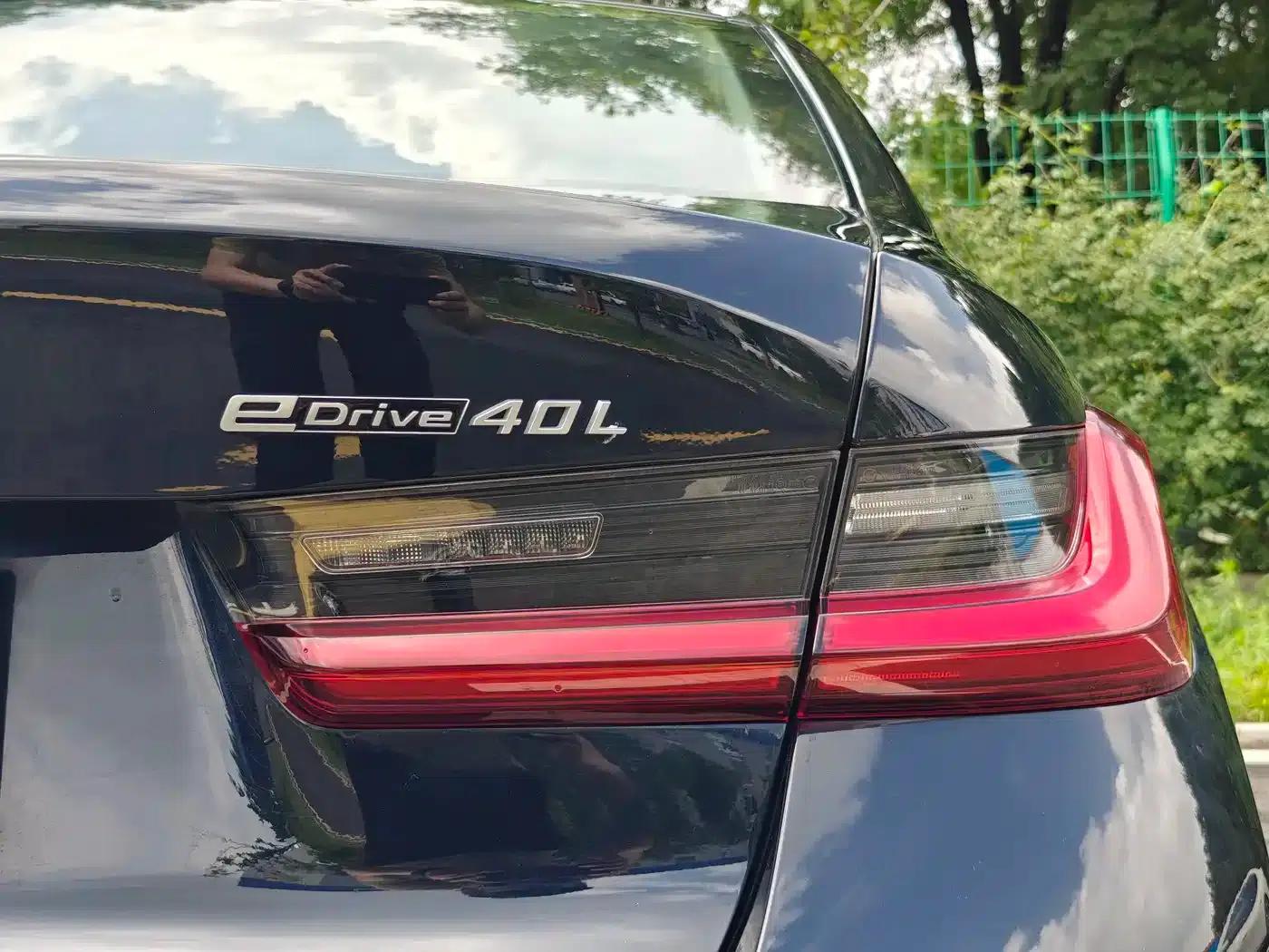 BMW i3 2024 eDrive 40 L Shadow Edition — миниатюра 9