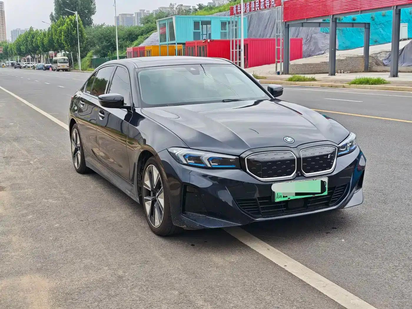 BMW i3 2023 eDrive 40 L Shadow Sport Package — миниатюра 3