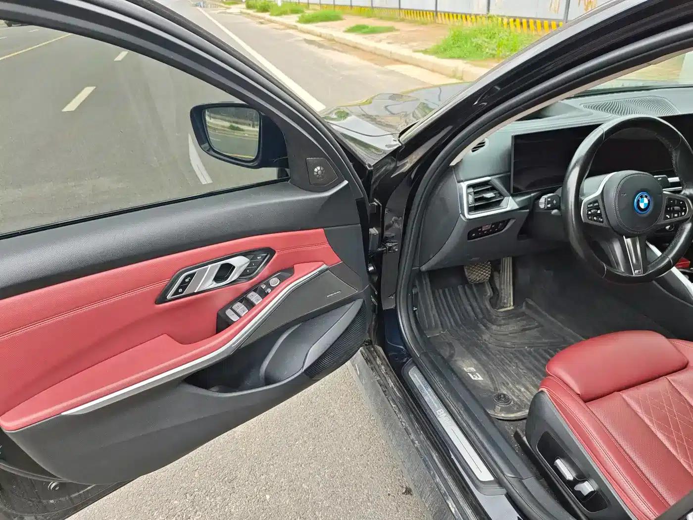 BMW i3 2023 eDrive 40 L Shadow Sport Package — миниатюра 5