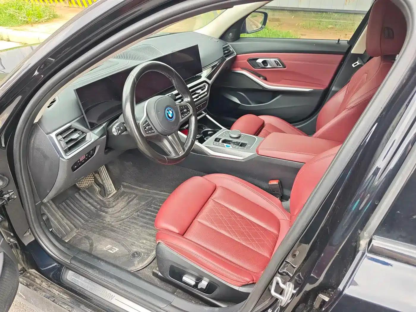 BMW i3 2023 eDrive 40 L Shadow Sport Package — миниатюра 6