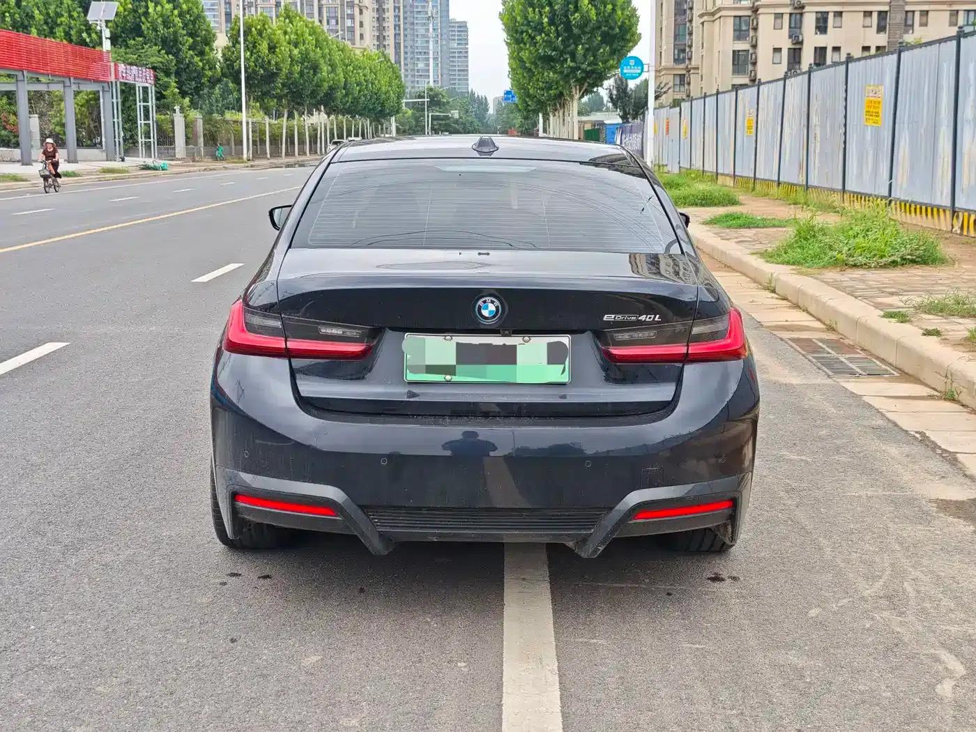 BMW i3 2023 eDrive 40 L Shadow Sport Package — миниатюра 9