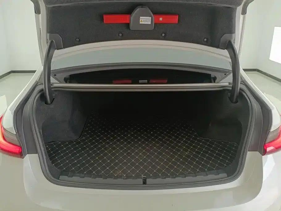 BMW i3 2024 eDrive 35L — миниатюра 4