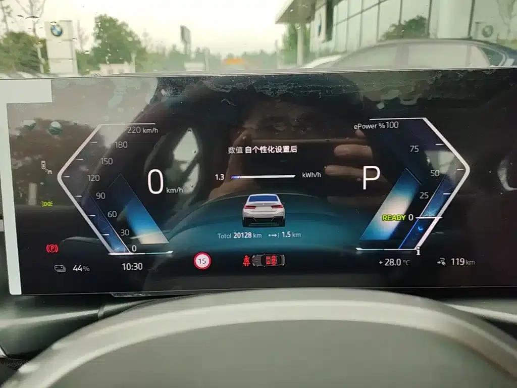 BMW i3 2025 eDrive 35 L — миниатюра 12