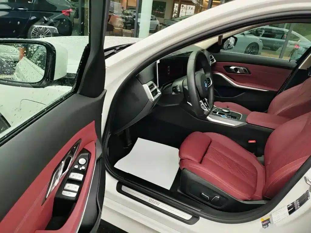 BMW i3 2025 eDrive 35 L — миниатюра 16