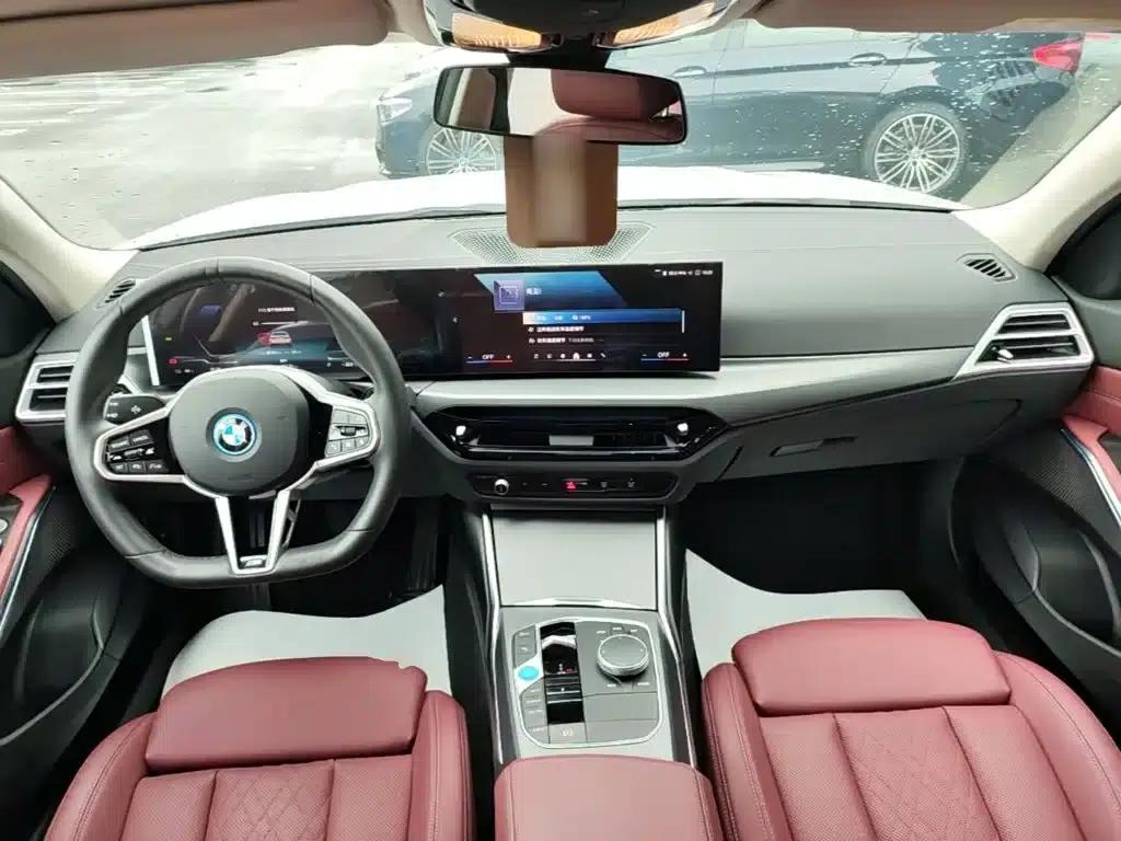 BMW i3 2025 eDrive 35 L — миниатюра 10