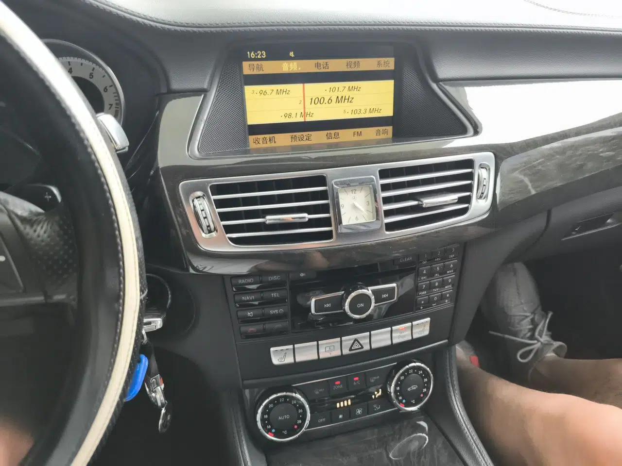 Mercedes-Benz CLS 2012 CLS 300 CGI — миниатюра 13