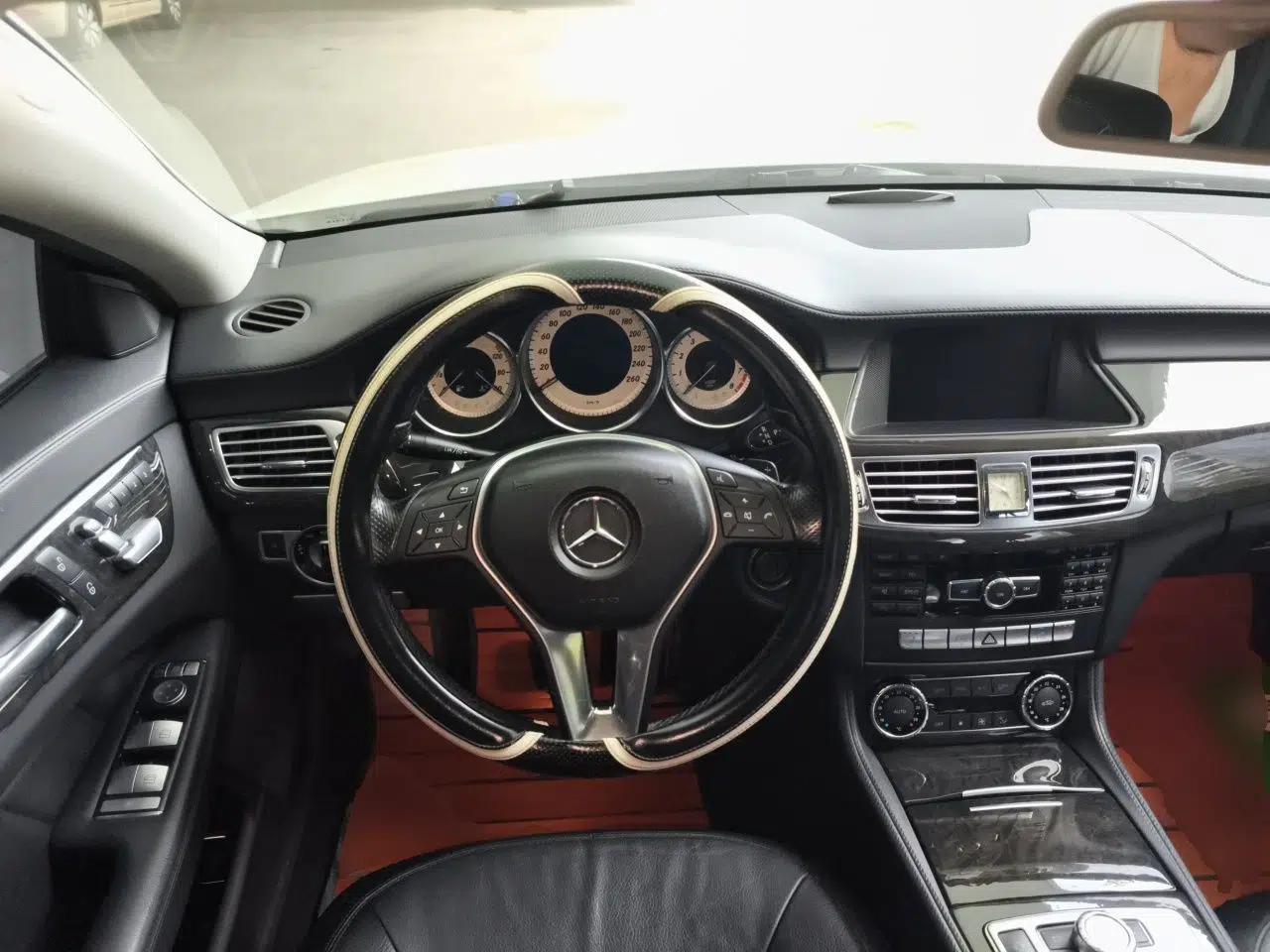 Mercedes-Benz CLS 2012 CLS 300 CGI — миниатюра 10