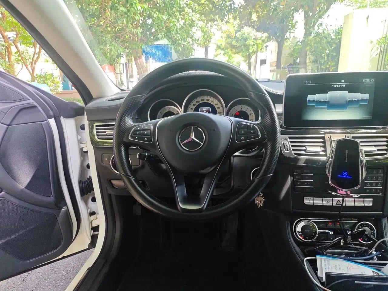Mercedes-Benz CLS 2015 CLS 320 — миниатюра 10