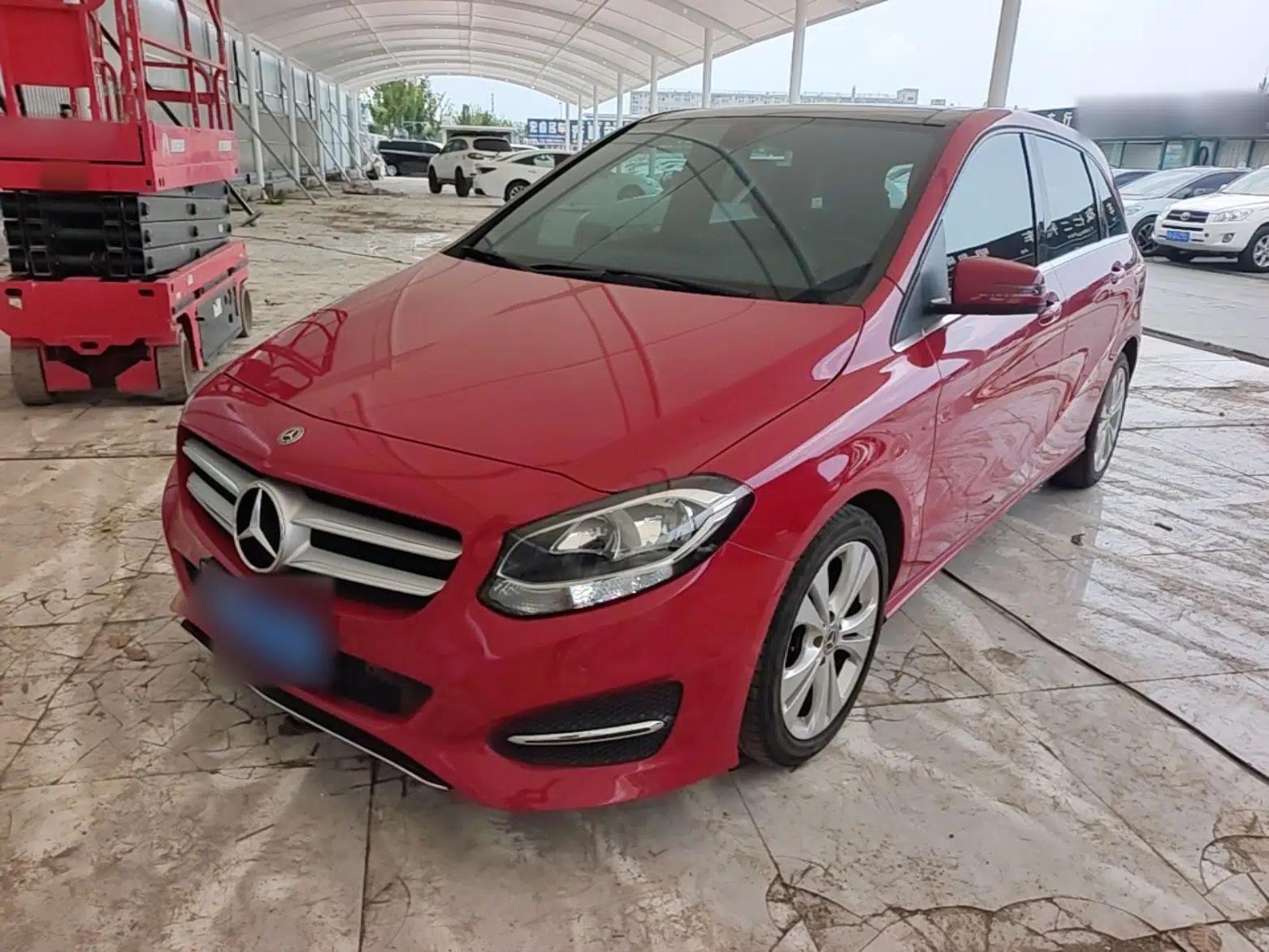 Mercedes-Benz B-Class 2018 B 200 Sport Edition — миниатюра 1