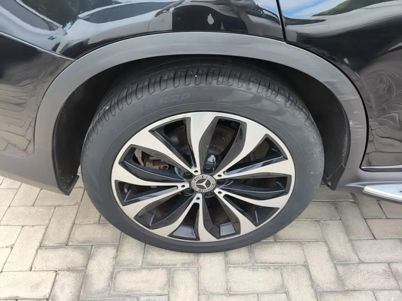 Mercedes-Benz GLC Coupe 2018 GLC 260 4MATIC Coupe SUV — миниатюра 11