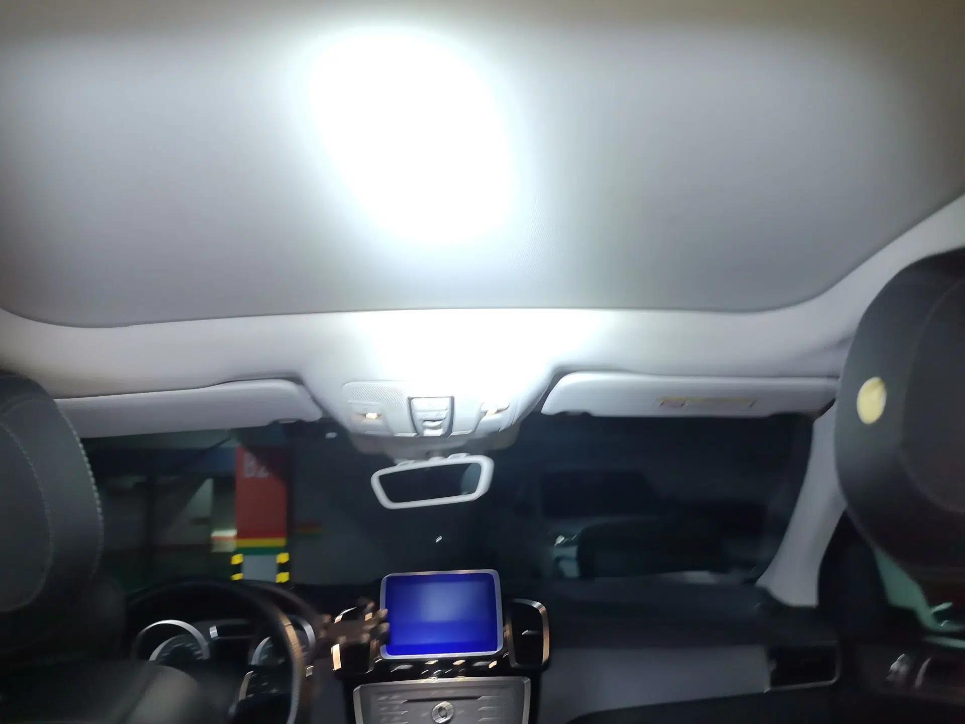 Mercedes-Benz GLE Coupe 2015 GLE 320 4MATIC Coupe SUV — миниатюра 18