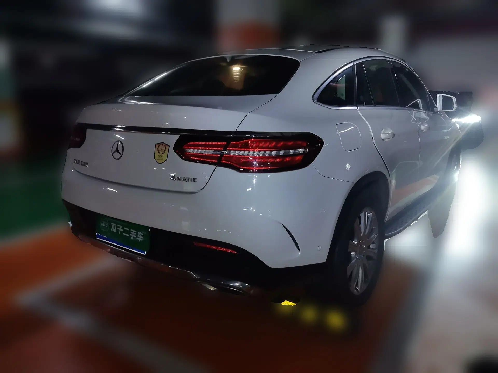 Mercedes-Benz GLE Coupe 2015 GLE 320 4MATIC Coupe SUV — миниатюра 6
