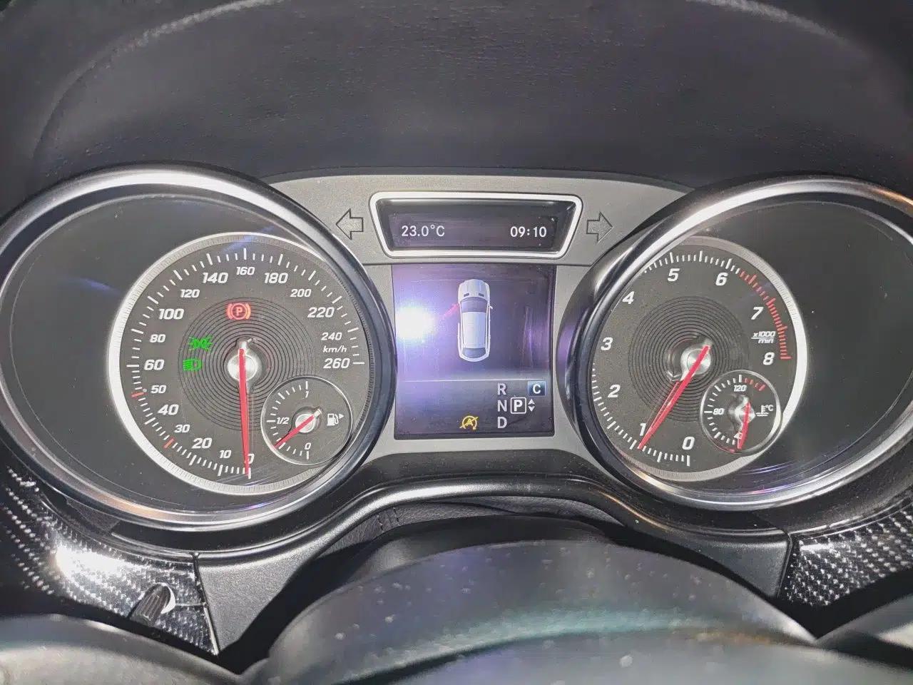 Mercedes-Benz GLE Coupe 2018 GLE 400 4MATIC Coupe SUV — миниатюра 11