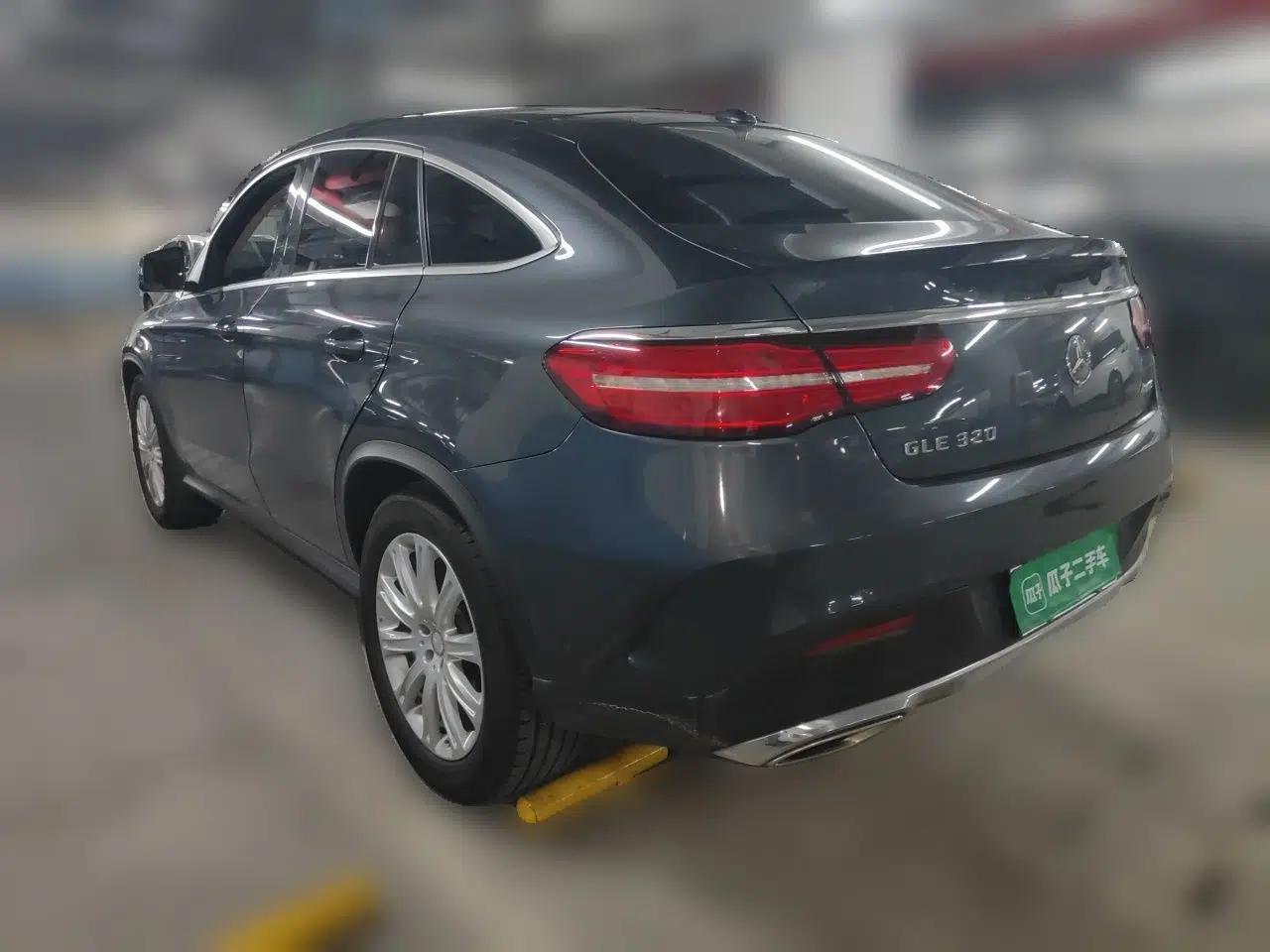 Mercedes-Benz GLE Coupe 2015 GLE 320 4MATIC Coupe SUV — миниатюра 4