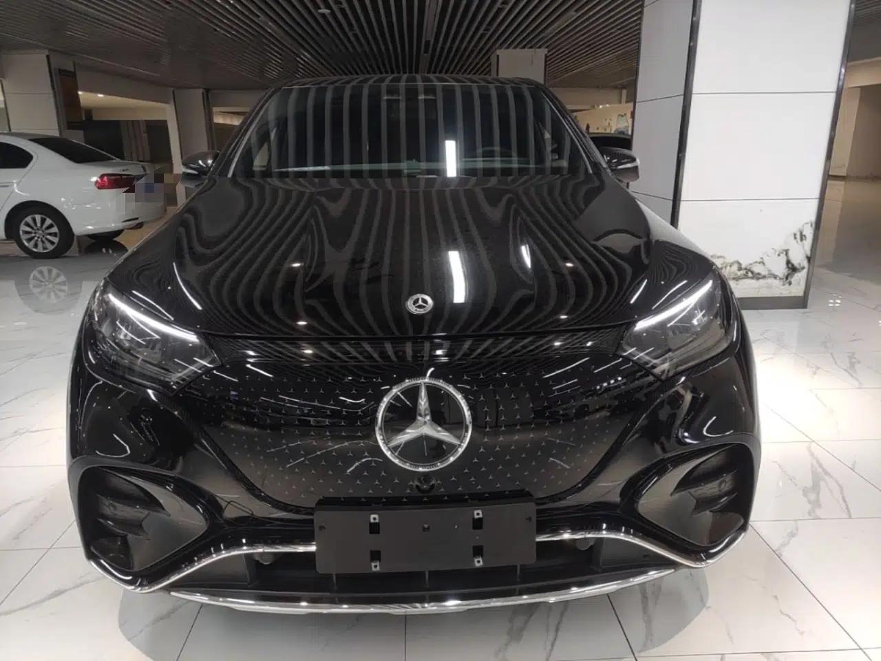 Mercedes-Benz EQE SUV 2024 500 4MATIC Luxury Edition — миниатюра 2