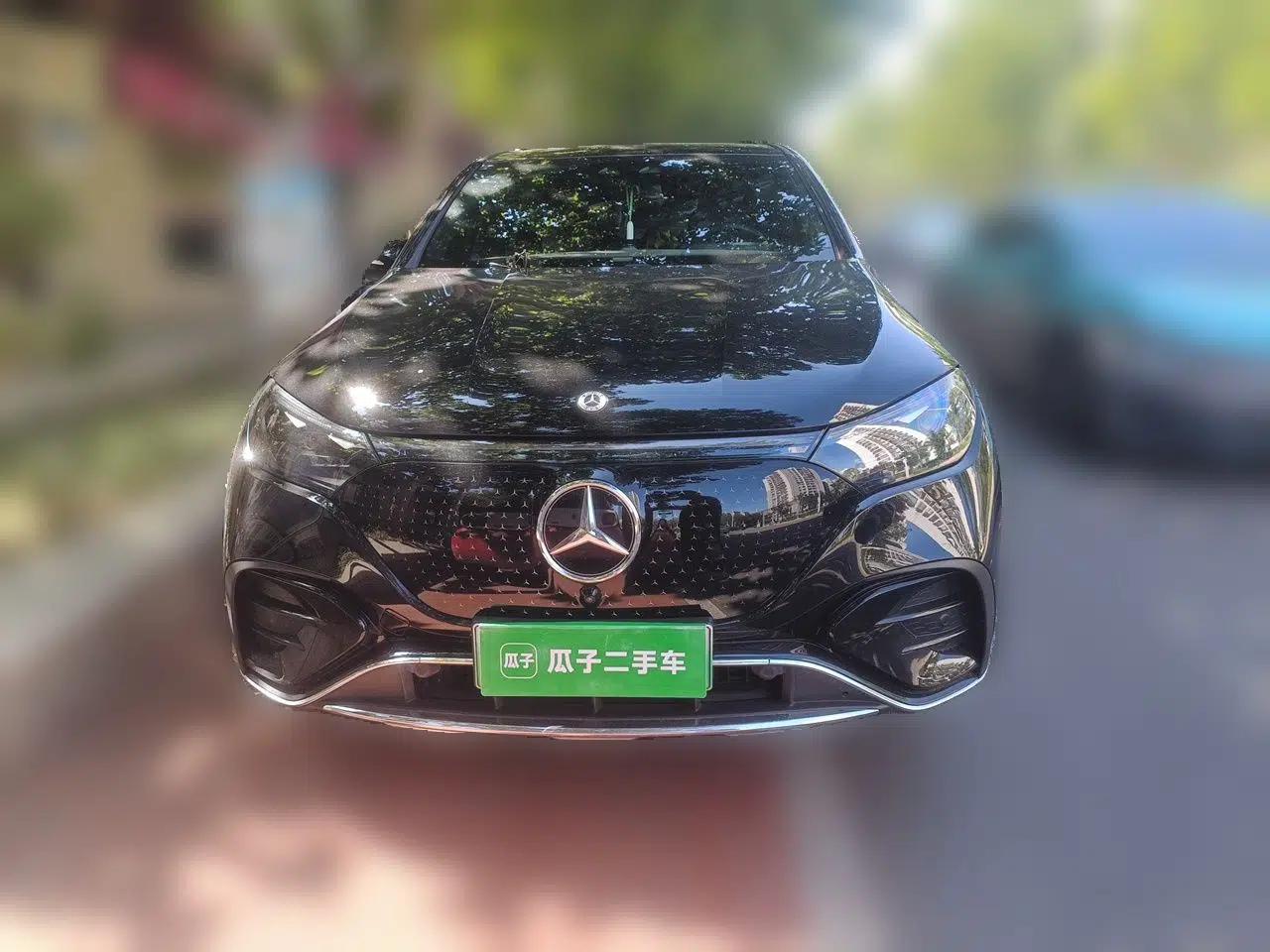Mercedes-Benz EQE SUV 2024 500 4MATIC Luxury Edition — миниатюра 2
