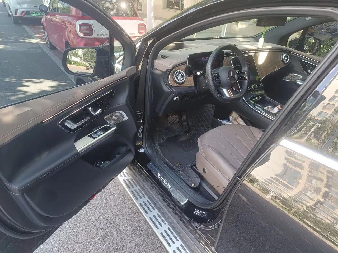 Mercedes-Benz EQE SUV 2024 500 4MATIC Luxury Edition — миниатюра 16