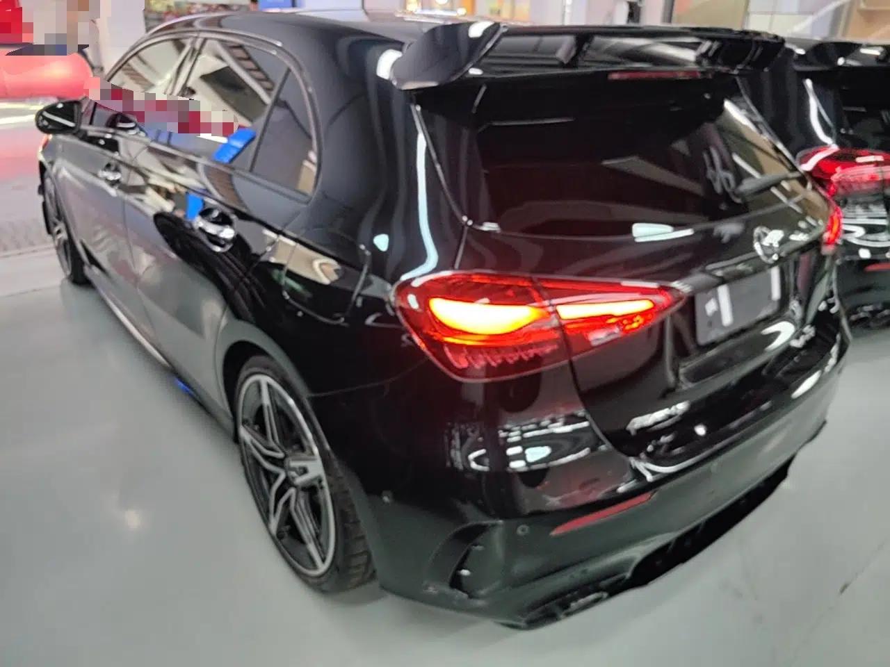 Mercedes-Benz A AMG 2025-Year Restyled AMG A 35 4MATIC — миниатюра 4
