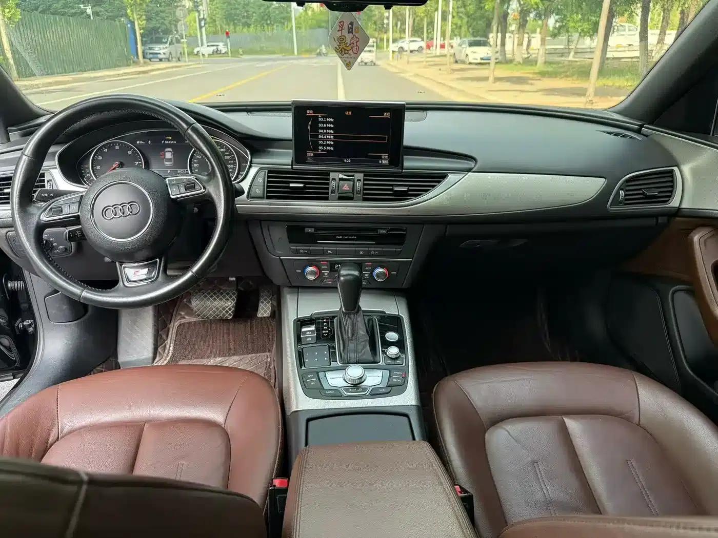 Audi A6L 2018 30th Anniversary Edition 35 TFSI Sport — миниатюра 6
