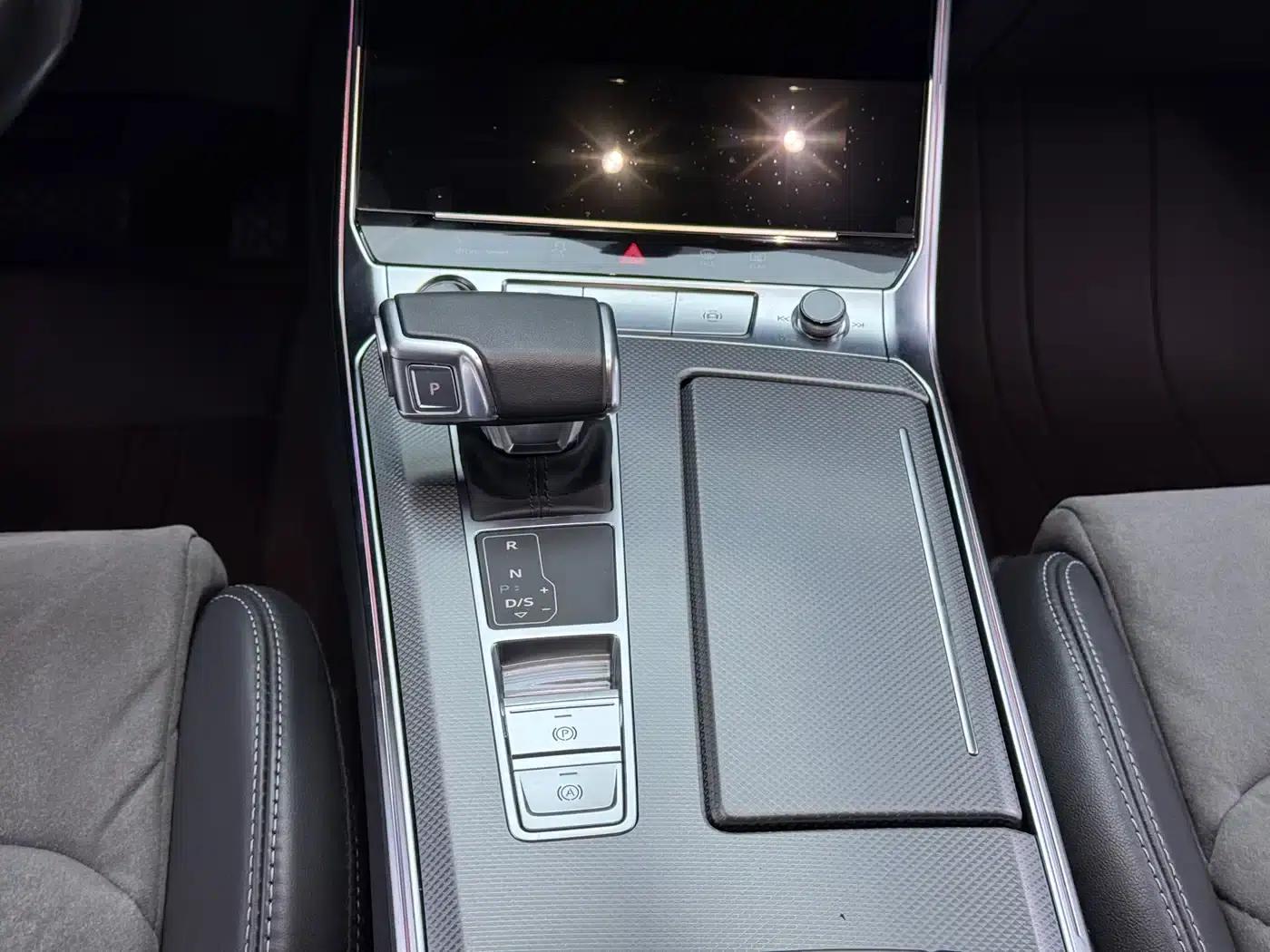 Audi A6L 2023 45 TFSI Premium Dynamic Edition — миниатюра 14