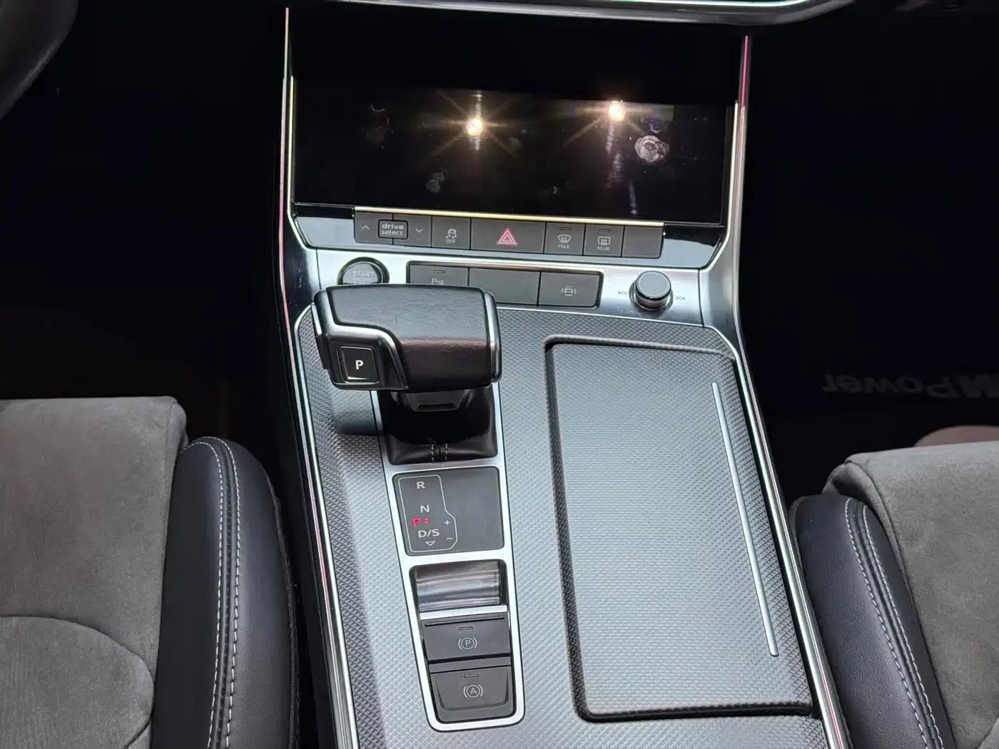 Audi A6L 2021 40 TFSI Luxury Dynamic — миниатюра 15